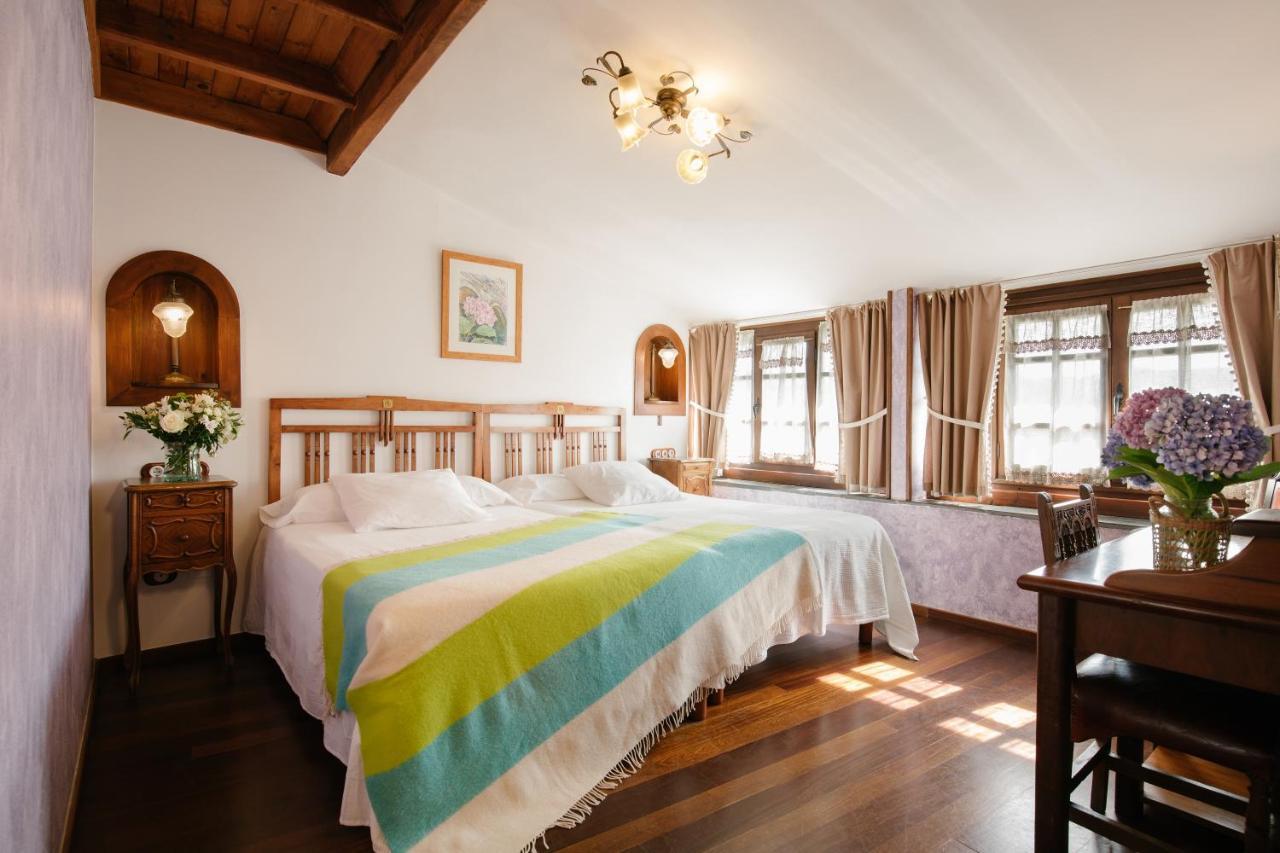 La Moncloa De San Lazaro Otel Cacabelos  Dış mekan fotoğraf
