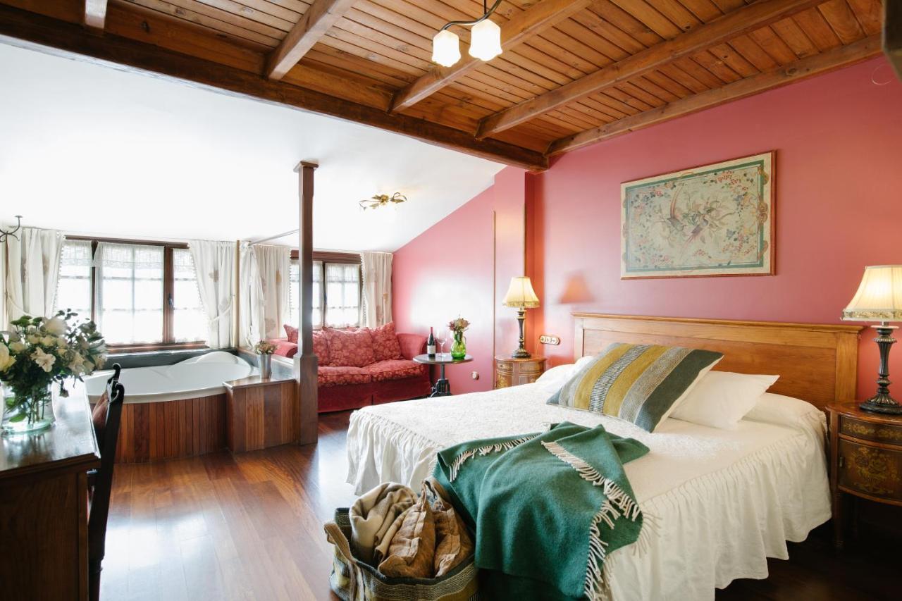 La Moncloa De San Lazaro Otel Cacabelos  Dış mekan fotoğraf